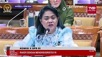 Meja Anggota Dpr Gebrak